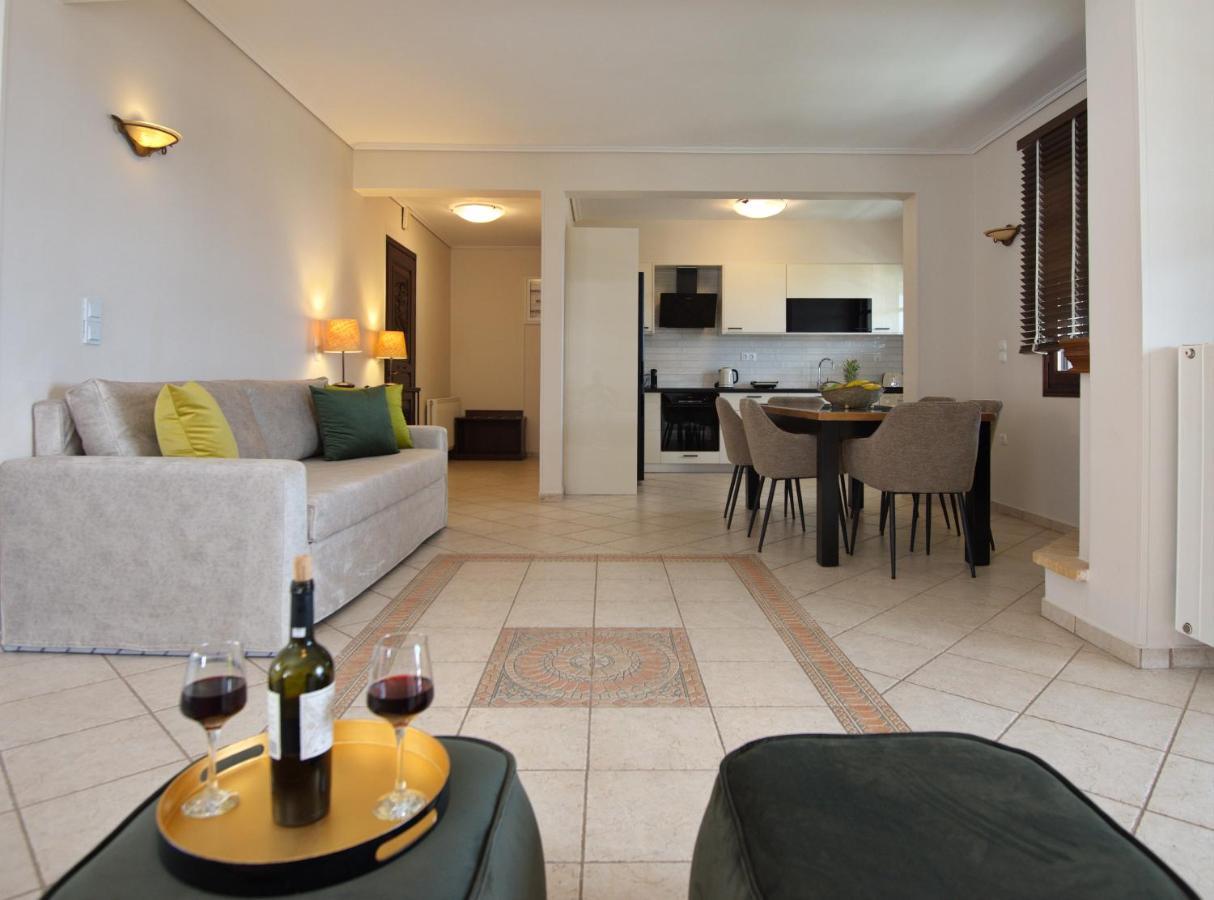 Elpida Apartment