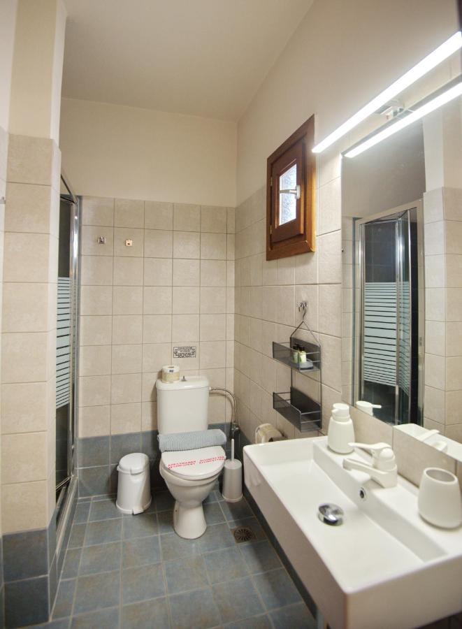 Elpida Apartment